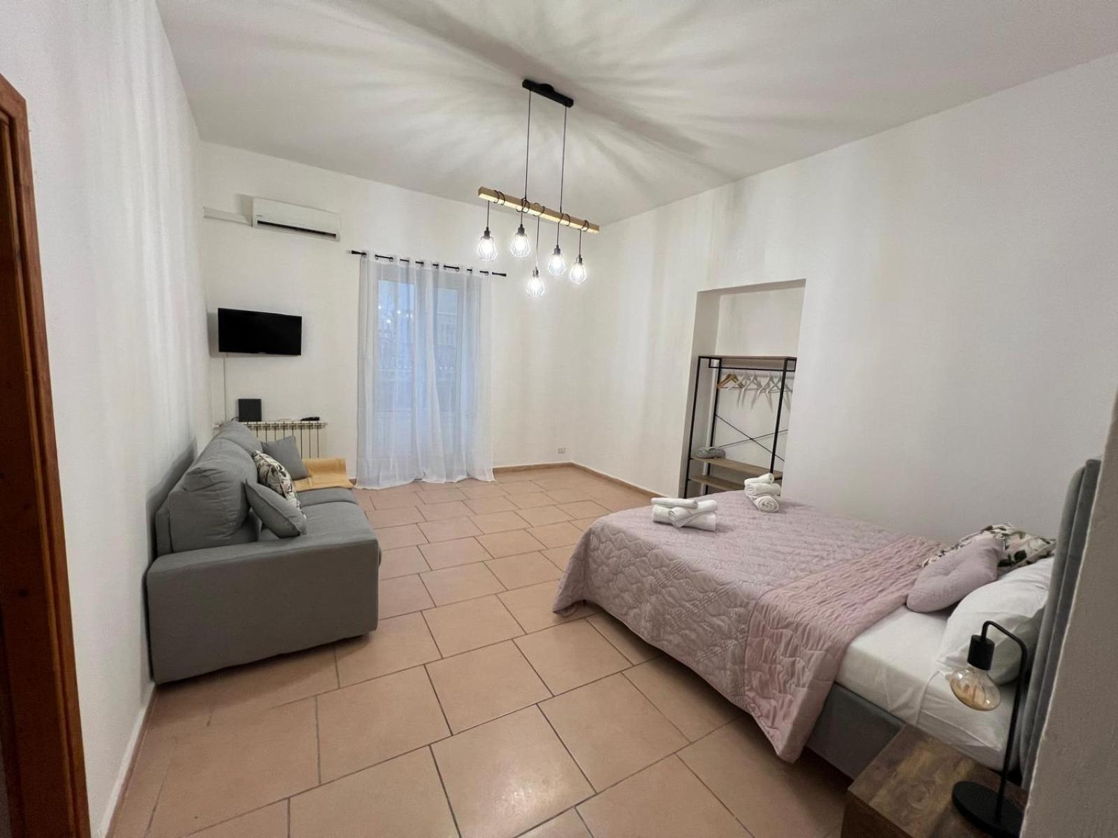 Greta'S Apartment Discesa Delle Capre Palermo Bagian luar foto