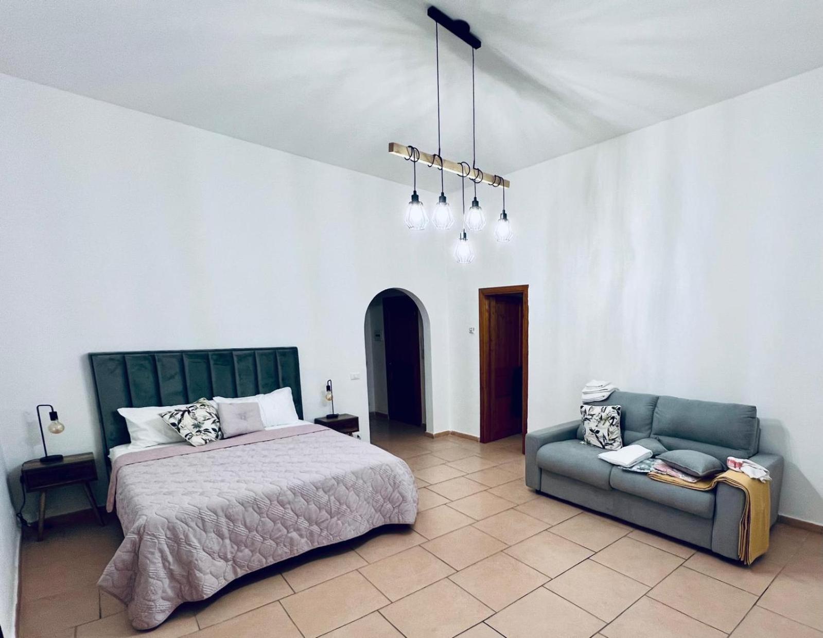 Greta'S Apartment Discesa Delle Capre Palermo Bagian luar foto